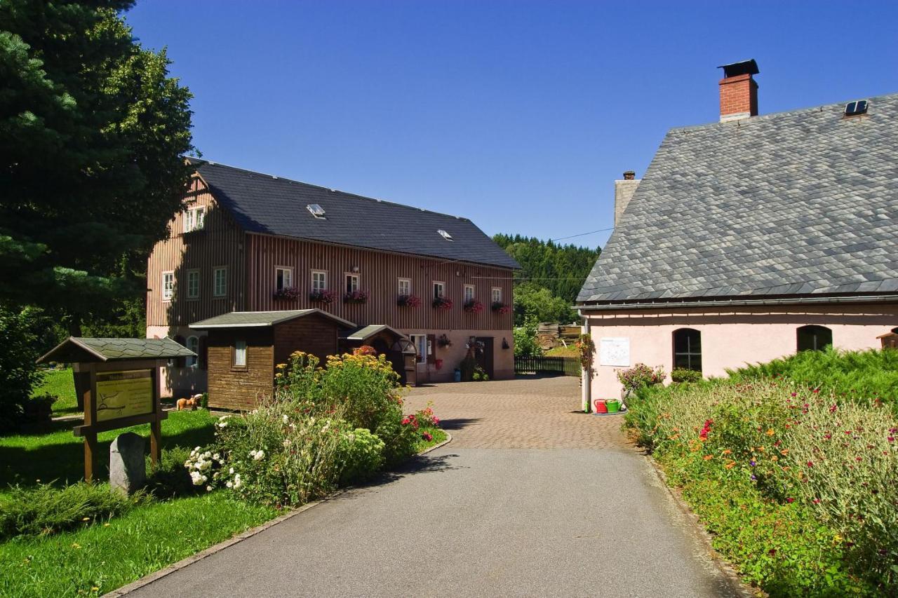 Landgasthof Wolfsgrund Hotel Dorfchemnitz Exterior photo